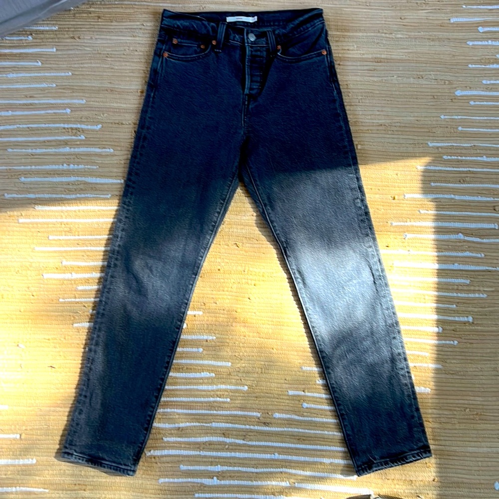Levi’s Wedgie fit straight jeans Size 25 Faded Black